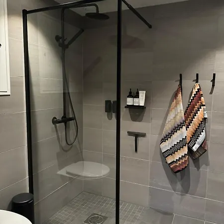 Modern And Central Apartment With Parking Spot * Oslo